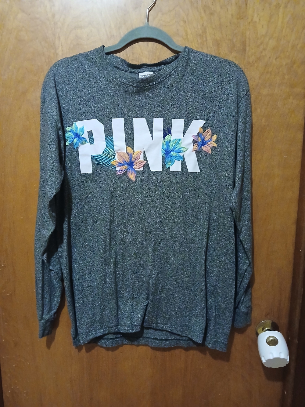 PINK Victoria's Secret Charcoal Gray Long Sleeve Tee with Floral Logo
